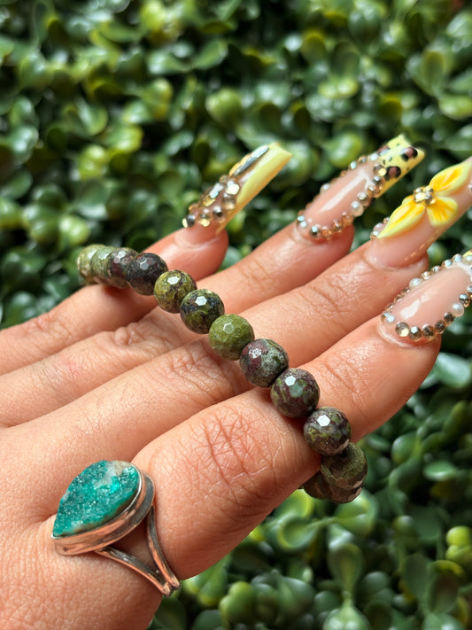 Unakite (faceted)