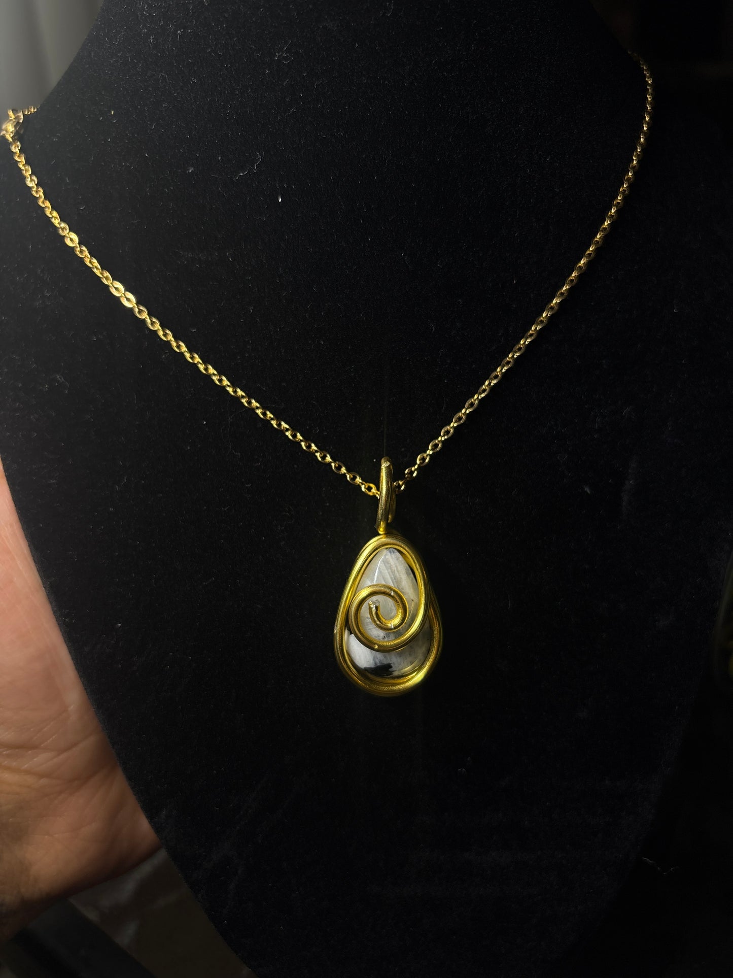 Black Moonstone ✨