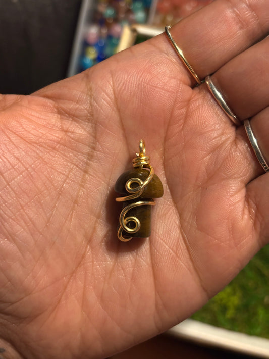 Tigers Eye Pendant✨